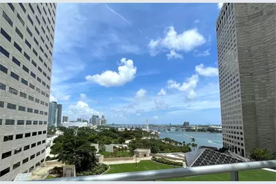 325 S Biscayne Bl #4324, Miami, FL 33131 - Photo 38