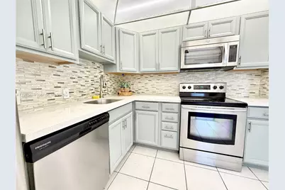 3301 N Country Club Dr #106, Aventura, FL 33180 - Photo 6