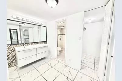 3301 N Country Club Dr #106, Aventura, FL 33180 - Photo 10