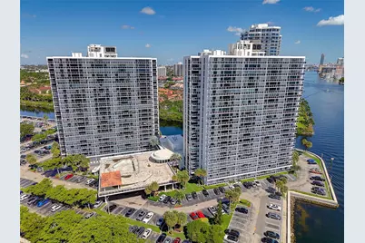 20515 E Country Club Dr #849, Aventura, FL 33180 - Photo 38