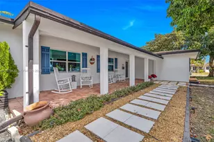 9305 SW 178th Terrace, Palmetto Bay, FL 33157 - Photo 4