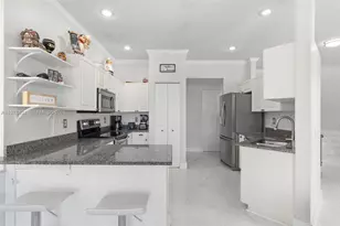 9838 NW 1st Manor, Coral Springs, FL 33071 - Photo 2