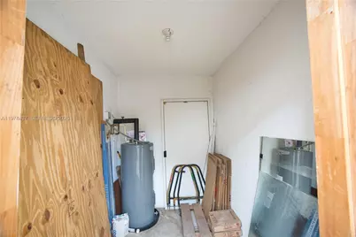 10829 NW 3rd Ct #B12L, Pembroke Pines, FL 33026 - Photo 38