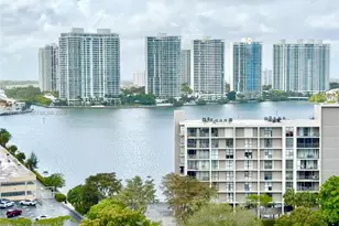 231 174th St, Sunny Isles Beach, FL 33160 - Photo 4