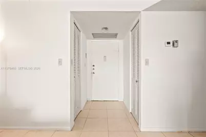 1000 Parkview Dr #115, Hallandale Beach, FL 33009 - Photo 20