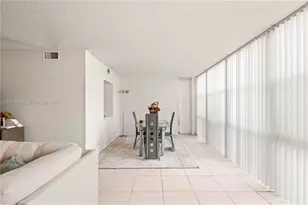 1000 Parkview Dr, Hallandale Beach, FL 33009 - Photo 4