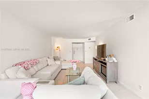 1000 Parkview Dr, Hallandale Beach, FL 33009 - Photo 2