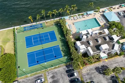 1000 Parkview Dr #115, Hallandale Beach, FL 33009 - Photo 1