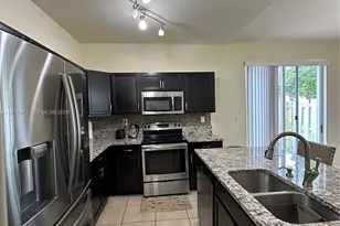 133 SE 28th Ter, Homestead, FL 33033 - Photo 4