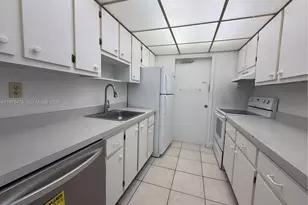 7949 SW 104th St, Kendall, FL 33156 - Photo 6