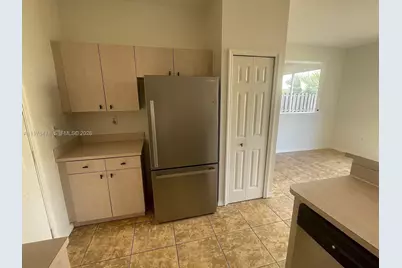 13849 SW 275th Ter, Homestead, FL 33032 - Photo 8