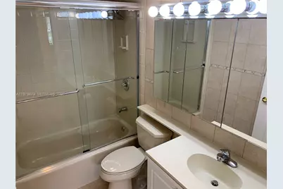 570 S Park Rd #13-6, Hollywood, FL 33021 - Photo 18