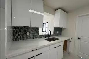 16560 SW 102nd Ct, Miami, FL 33157 - Photo 10