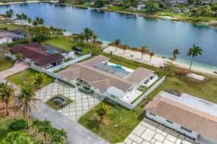 11012 SW 117th St, Miami, FL 33176 - Photo 2