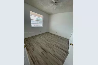 918 Twin Lakes Dr #8-M, Coral Springs, FL 33071 - Photo 8
