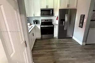 20934 SW 84th Ave, Cutler Bay, FL 33189 - Photo 16