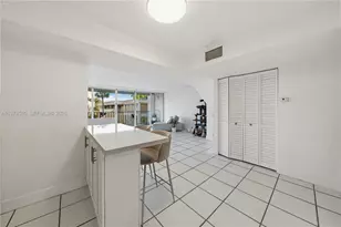9210 Fontainebleau Blvd, Miami, FL 33172 - Photo 4