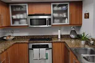 888 S Douglas Rd, Coral Gables, FL 33134 - Photo 6