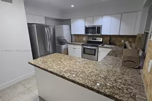 1701 N Treasure Dr, North Bay Village, FL 33141 - Photo 4