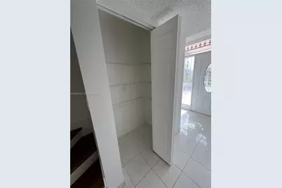 1165 W 38th Ter #35, Hialeah, FL 33012 - Photo 10