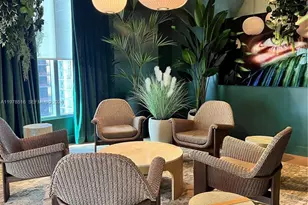 121 NE 5th St, Miami, FL 33132 - Photo 18