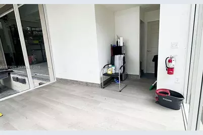 10200 NW 25th St #113, Doral, FL 33172 - Photo 6