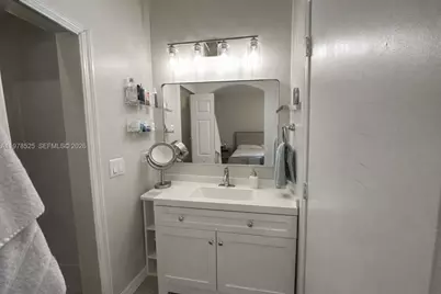 10557 SW 6th St #1306, Pembroke Pines, FL 33025 - Photo 8