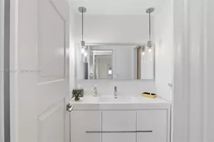 8105 SW 81st Ct, Miami, FL 33143 - Photo 18