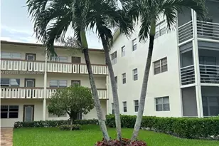 550 N Mansfield N, Boca Raton, FL 33434 - Photo 2