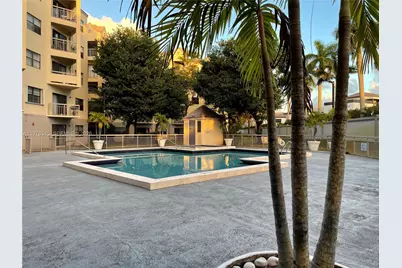 8323 Lake Dr #108, Doral, FL 33166 - Photo 16