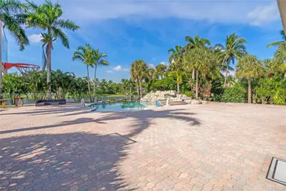 2161 SW 131st Ter, Davie, FL 33325 - Photo 60