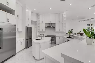 2161 SW 131st Ter, Davie, FL 33325 - Photo 24