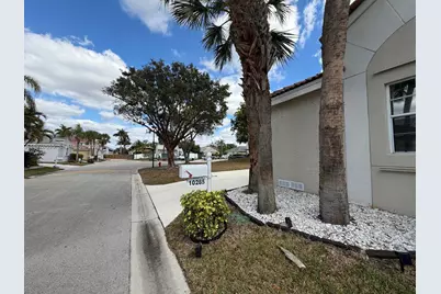10285 Allegro Dr, Boca Raton, FL 33428 - Photo 6