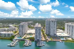 18031 Biscayne Blvd, Aventura, FL 33160 - Photo 16