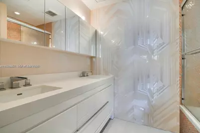 18031 Biscayne Blvd #PH01, Aventura, FL 33160 - Photo 10