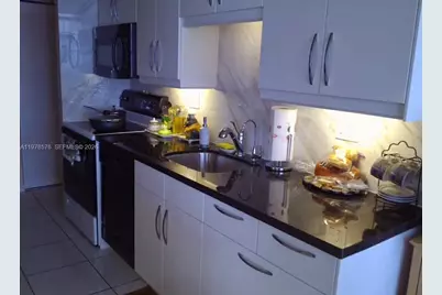 230 N 174th St #1120, Sunny Isles Beach, FL 33160 - Photo 8