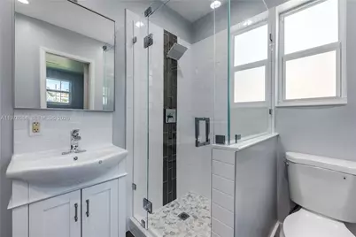 326 SE 3rd Ter, Dania Beach, FL 33004 - Photo 16