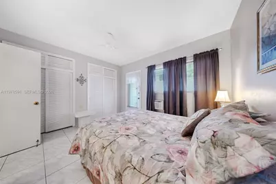 815 SW 10th Ter #6V, Hallandale Beach, FL 33009 - Photo 14
