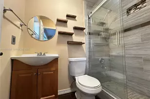 2221 SE 24th Pl, Homestead, FL 33035 - Photo 18