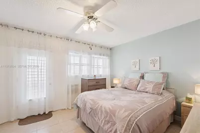 1050 SW 11th St #16L, Hallandale Beach, FL 33009 - Photo 12
