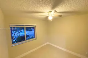 611 NW 208th Circle, Pembroke Pines, FL 33029 - Photo 16