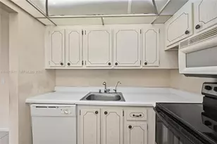 86 Fanshaw C, Boca Raton, FL 33434 - Photo 10