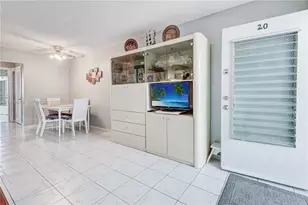 800 SW 10th Terrace, Hallandale Beach, FL 33009 - Photo 2