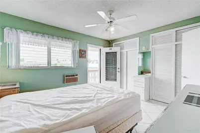 800 SW 10th Ter #20T, Hallandale Beach, FL 33009 - Photo 20