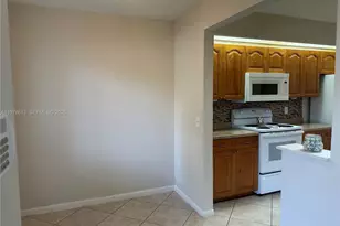 901 SW 141st Ave, Pembroke Pines, FL 33027 - Photo 16