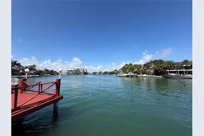 4730 Pine Tree Dr #11, Miami Beach, FL 33140 - Photo 1