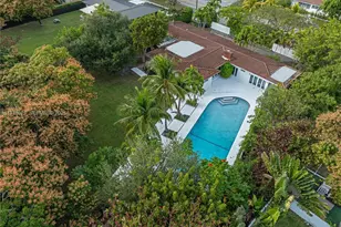 5714 SW 80th St, South Miami, FL 33143 - Photo 1