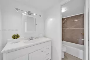 1351 NE Miami Gardens Dr, Miami, FL 33179 - Photo 18