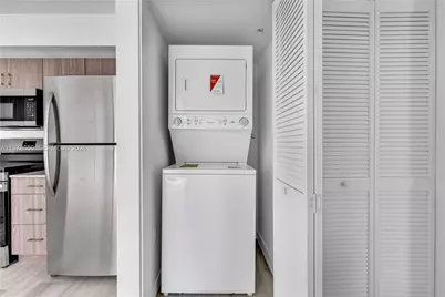 175 NW 160th St #213, North Miami Beach, FL 33169 - Photo 4