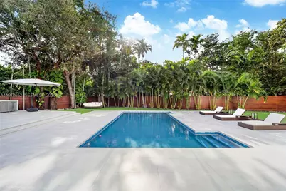 56 Samana Dr, Miami, FL 33133 - Photo 28